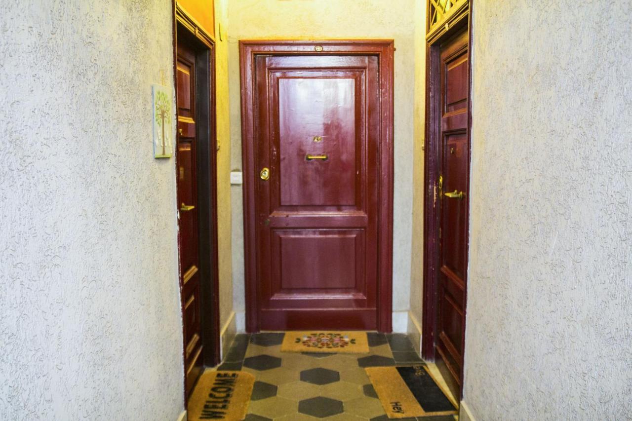 Maisonette Al Colosseo Рим Экстерьер фото